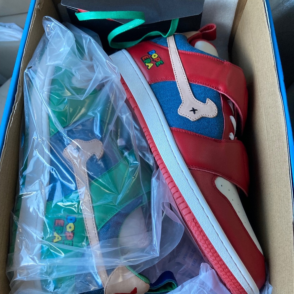 Sneakers